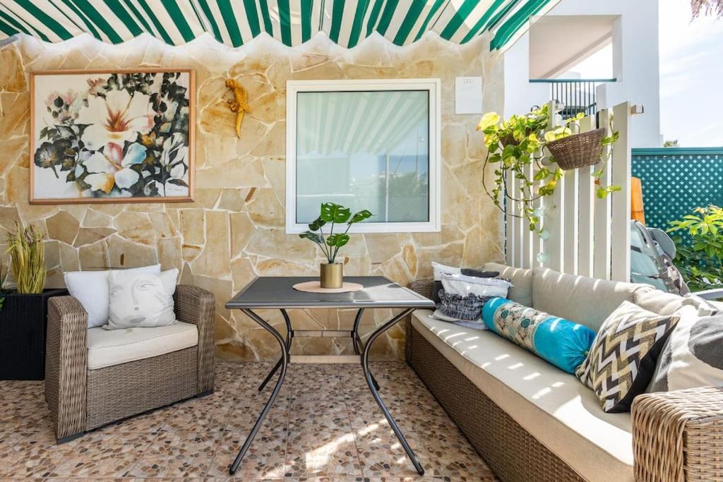 Beachfront Private Apartment In Pueblo Torviscas Sunset Harbour Costa Adeje (Tenerife) Luaran gambar